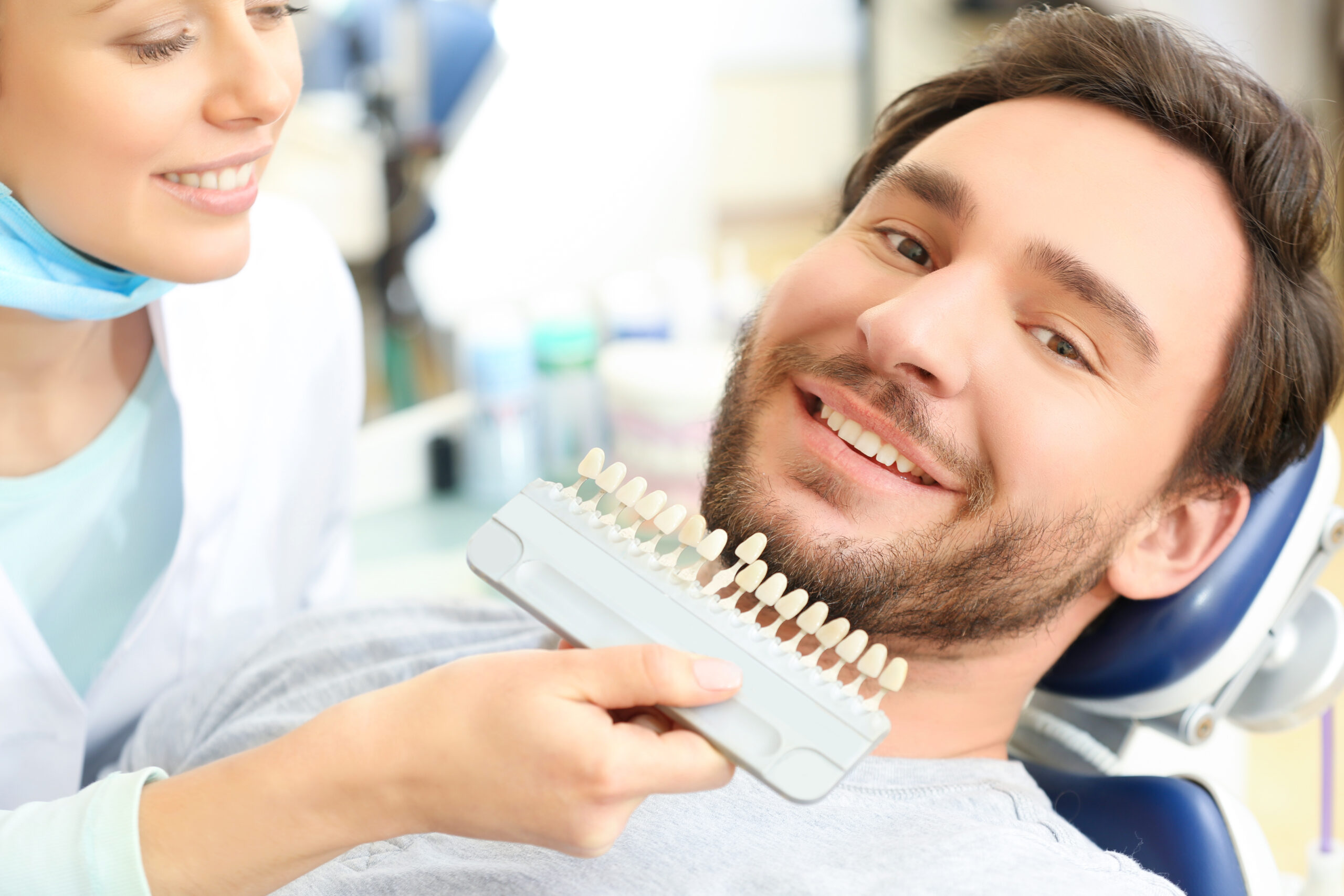 Porcelain vs Composite Veneers: Which Is Better for You?